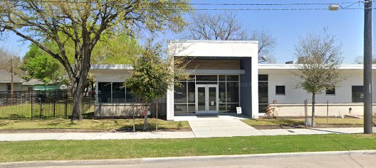 El Centro de Corazon - John S. Dunn Health Center
